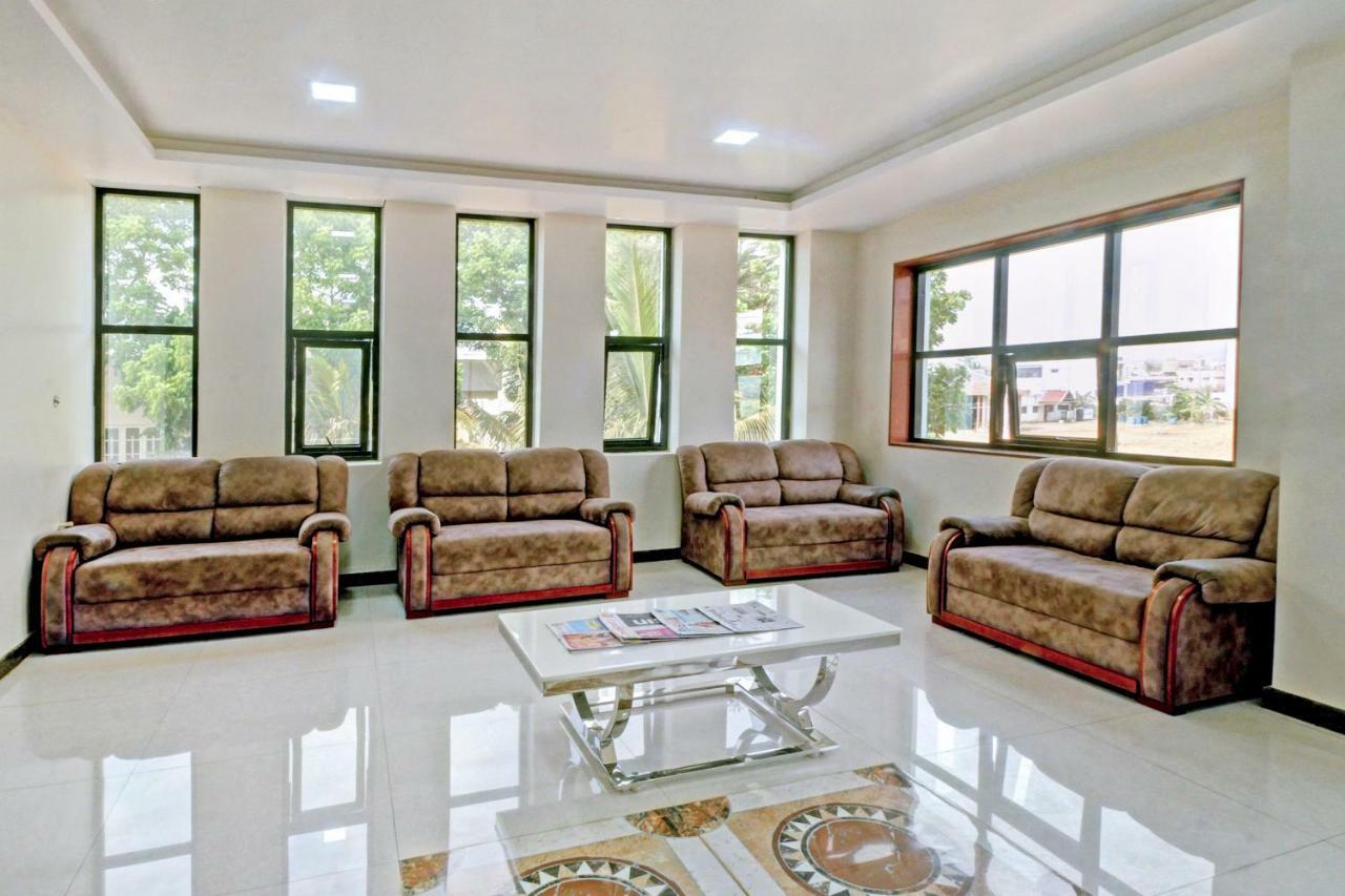 Oyo 29405 Leela Paradise Villa Hassan Bagian luar foto